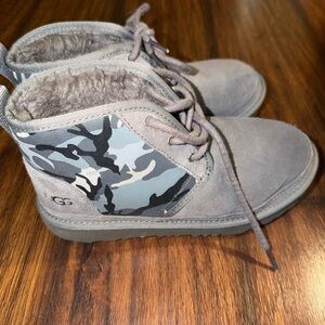 UGG Kids Boots in Gray and Camouflage